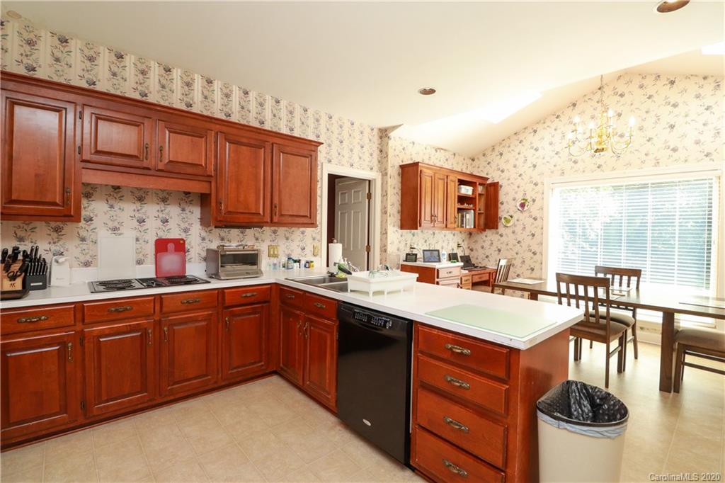 1324 Fawn Ridge Road Northwest Concord, NC 28027 - Photo 9 of 31 Gallery Image 9