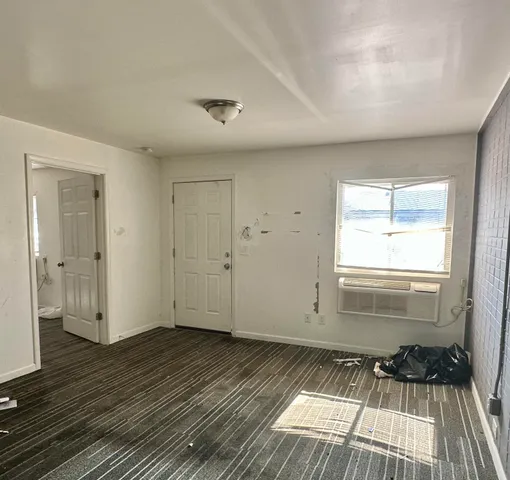 $900 | 25911 Michigan Avenue, Unit 103, Inkster, MI 48141