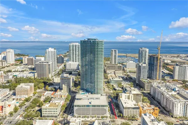 $8,500 | 400 Central Avenue, Unit 1702, St. Petersburg, FL 33701