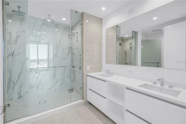 $8,500 | 400 Central Avenue, Unit 1702, St. Petersburg, FL 33701