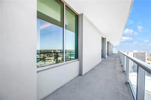 $8,500 | 400 Central Avenue, Unit 1702, St. Petersburg, FL 33701