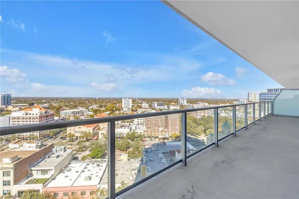 $8,500 | 400 Central Avenue, Unit 1702, St. Petersburg, FL 33701
