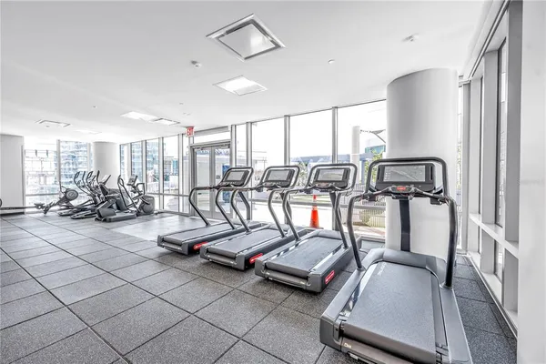 $8,500 | 400 Central Avenue, Unit 1702, St. Petersburg, FL 33701