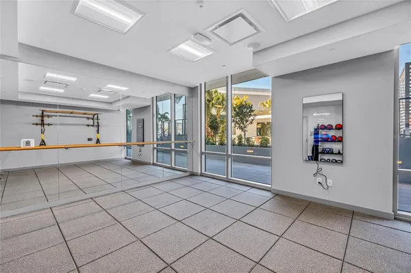 $8,500 | 400 Central Avenue, Unit 1702, St. Petersburg, FL 33701