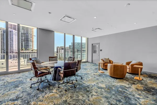 $8,500 | 400 Central Avenue, Unit 1702, St. Petersburg, FL 33701