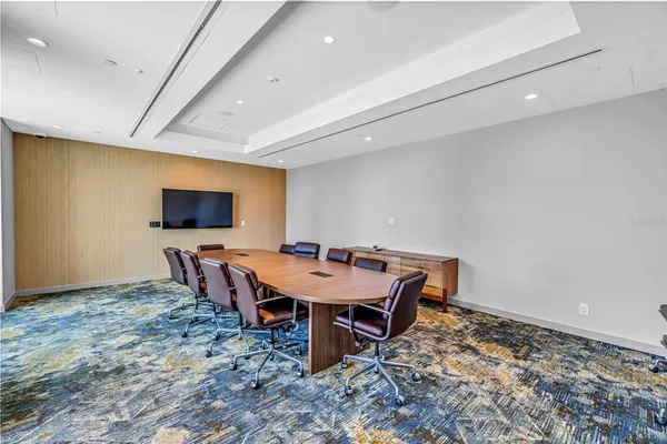 $8,500 | 400 Central Avenue, Unit 1702, St. Petersburg, FL 33701