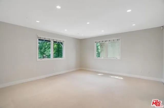 $5,995 | 1517 South Bentley Avenue, Unit 205, Los Angeles, CA 90025