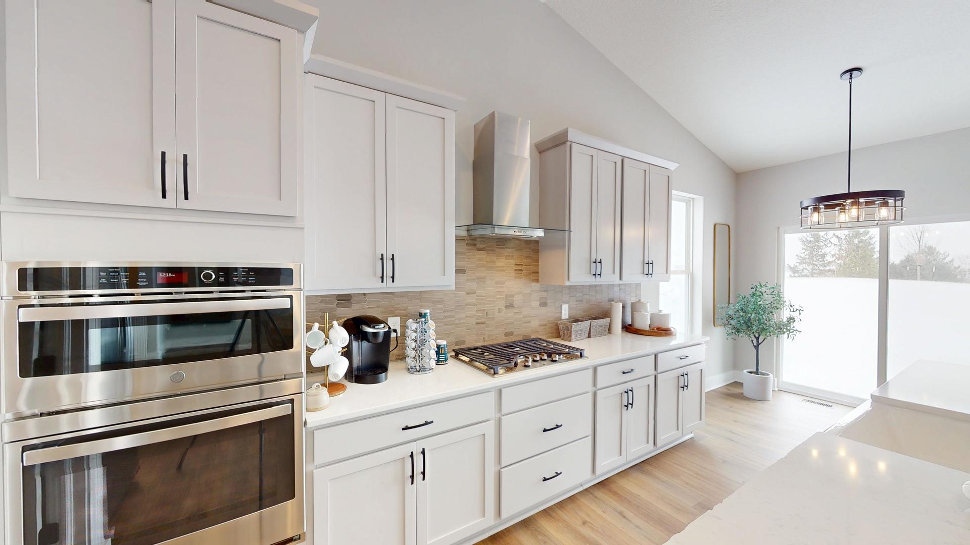 A16 South Llanos Street Cortland, IL 60112 - Photo 4 of 28