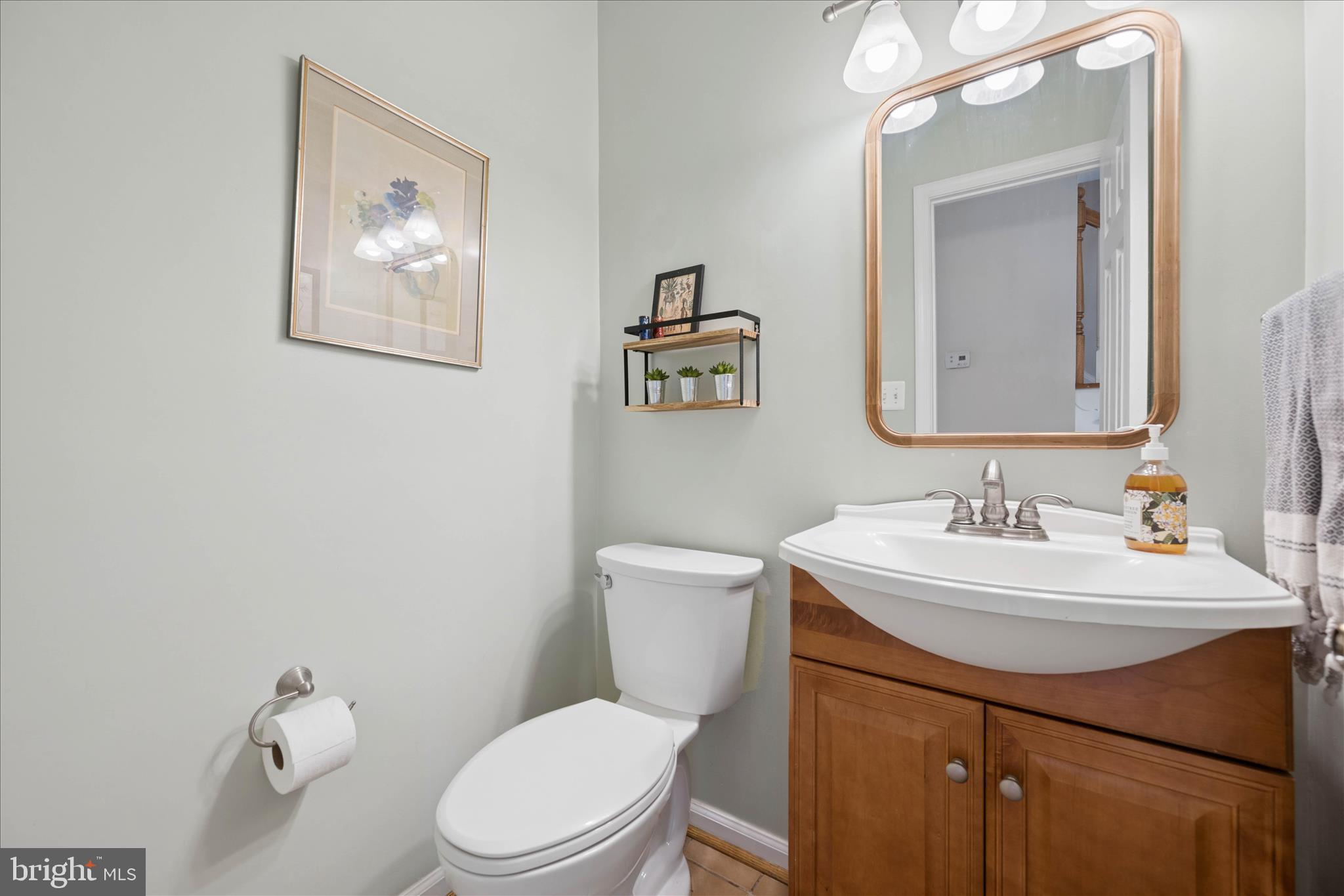 19804 Westerly Avenue Poolesville, MD 20837 - Photo 29 of 60 Powder Room