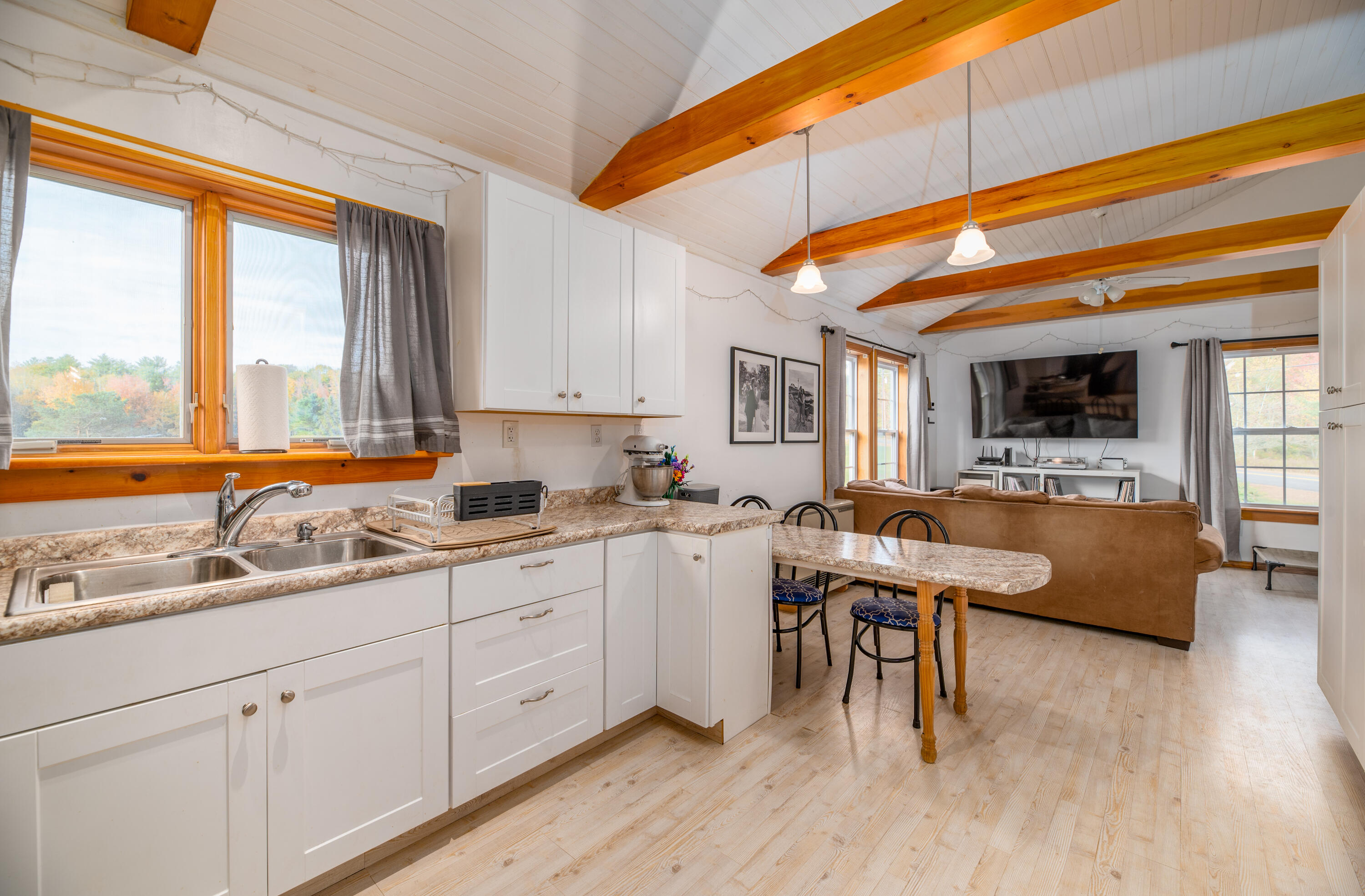 138 Capen Road Gardiner, ME 04345 - Photo 11 of 26 Interior1