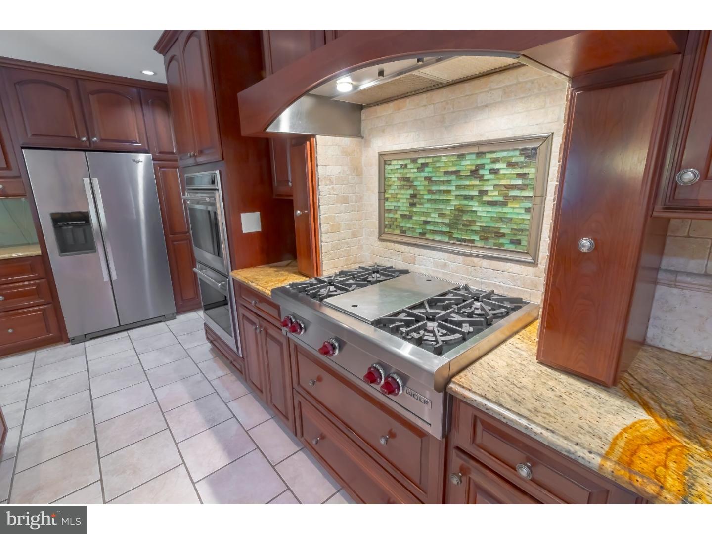53 Amberfield Road Robbinsville, NJ 08691 - Photo 5 of 25 Kitchen