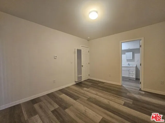 $2,300 | 162 North Mariposa Avenue, Los Angeles, CA 90004