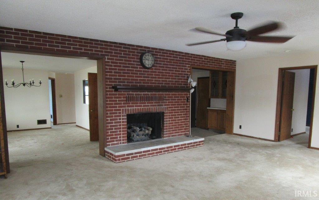 4460 North Sullivan Road Leesburg, IN 46538 - Photo 6 of 15 Gallery Image 6