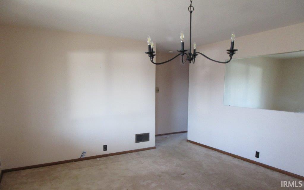 4460 North Sullivan Road Leesburg, IN 46538 - Photo 8 of 15 Gallery Image 8