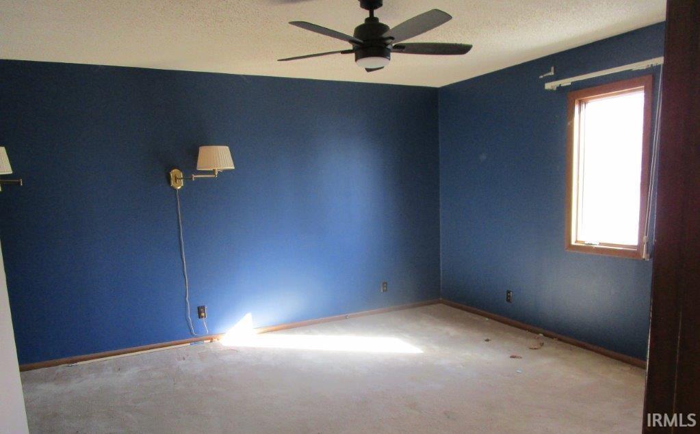 4460 North Sullivan Road Leesburg, IN 46538 - Photo 9 of 15 Gallery Image 9