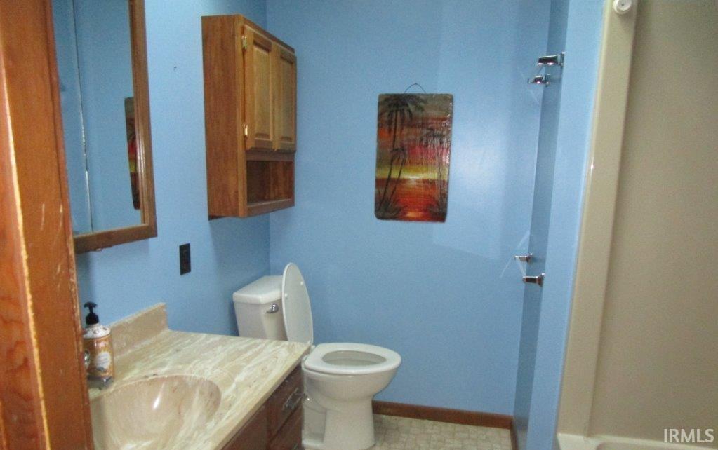 4460 North Sullivan Road Leesburg, IN 46538 - Photo 10 of 15 Gallery Image 10