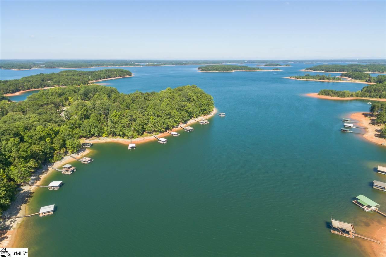 1002 Whitfield Point Anderson, SC 29626 - Photo 5 of 35 Great location for water sports, ALWAYS has deep water!