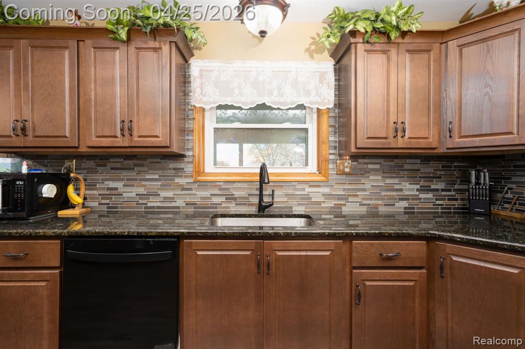 2890 Graham Road Imlay City, MI 48444 - Photo 15 of 33
