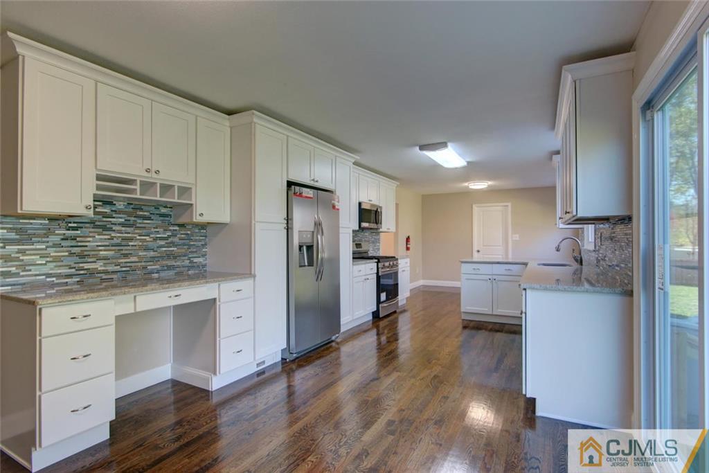 262 Elton Adelphia Road Freehold, NJ 07728 - Photo 6 of 25 Gallery Image 6