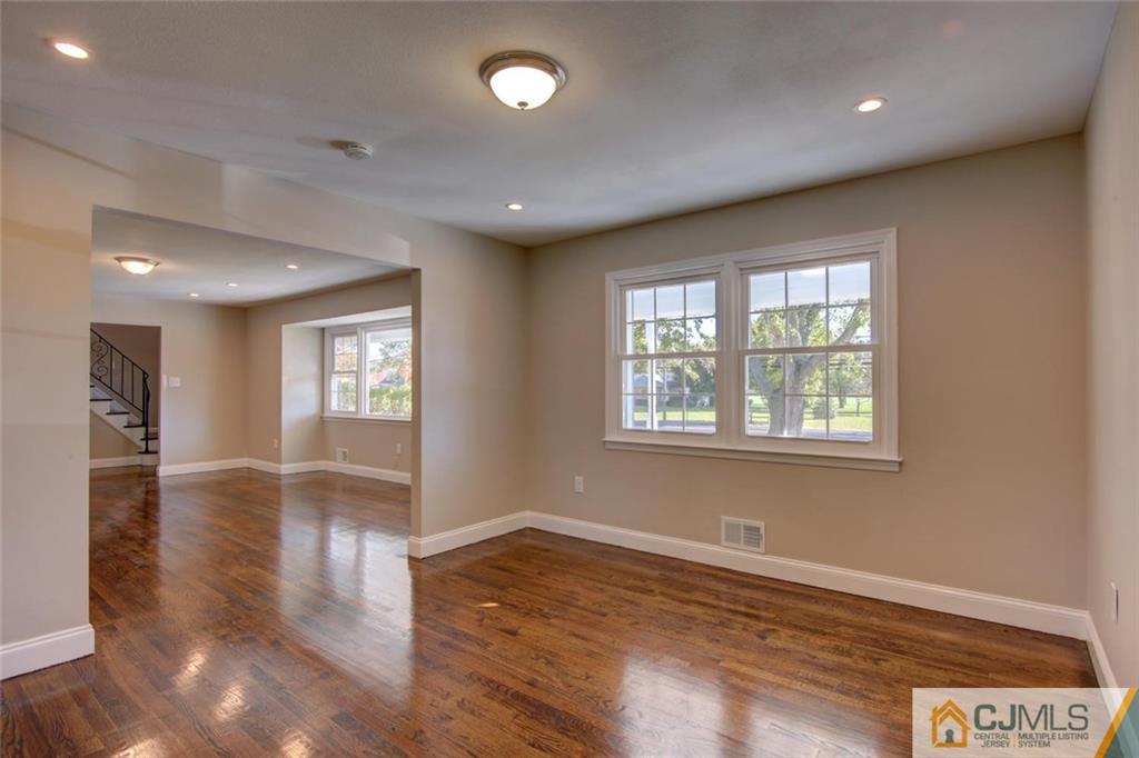 262 Elton Adelphia Road Freehold, NJ 07728 - Photo 9 of 25 Gallery Image 9