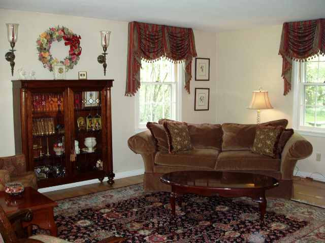 6 Olde Coach Road Bethlehem, NY 12077 - Photo 4 of 12 Photo 4
