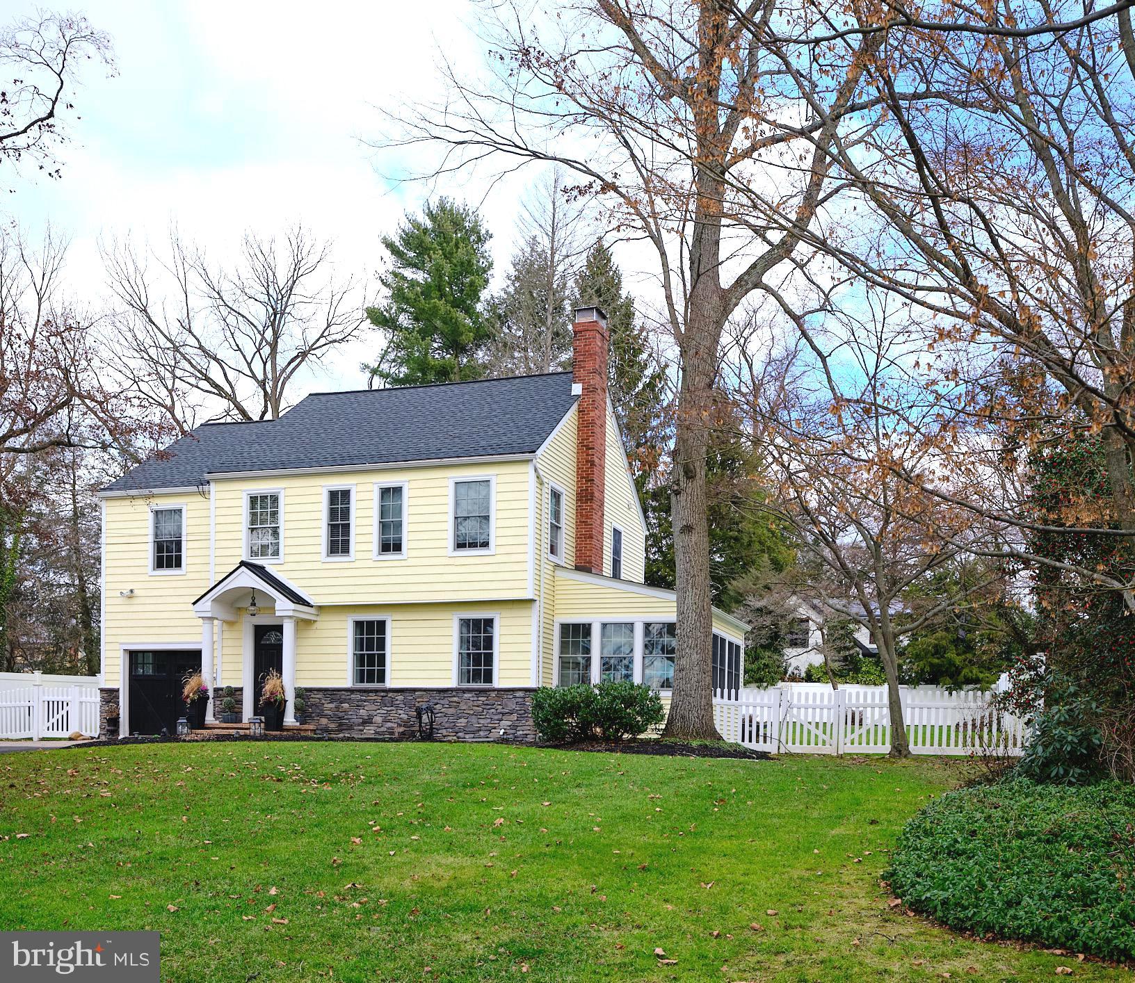 8 Green Ridge Road Yardley, PA 19067 - Photo 1 of 39 Lush green front lawn