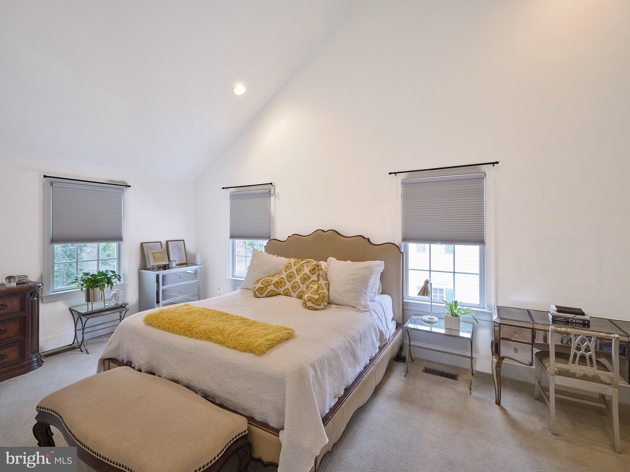 8 Green Ridge Road Yardley, PA 19067 - Photo 21 of 39 A cathedral ceiling in the master suite