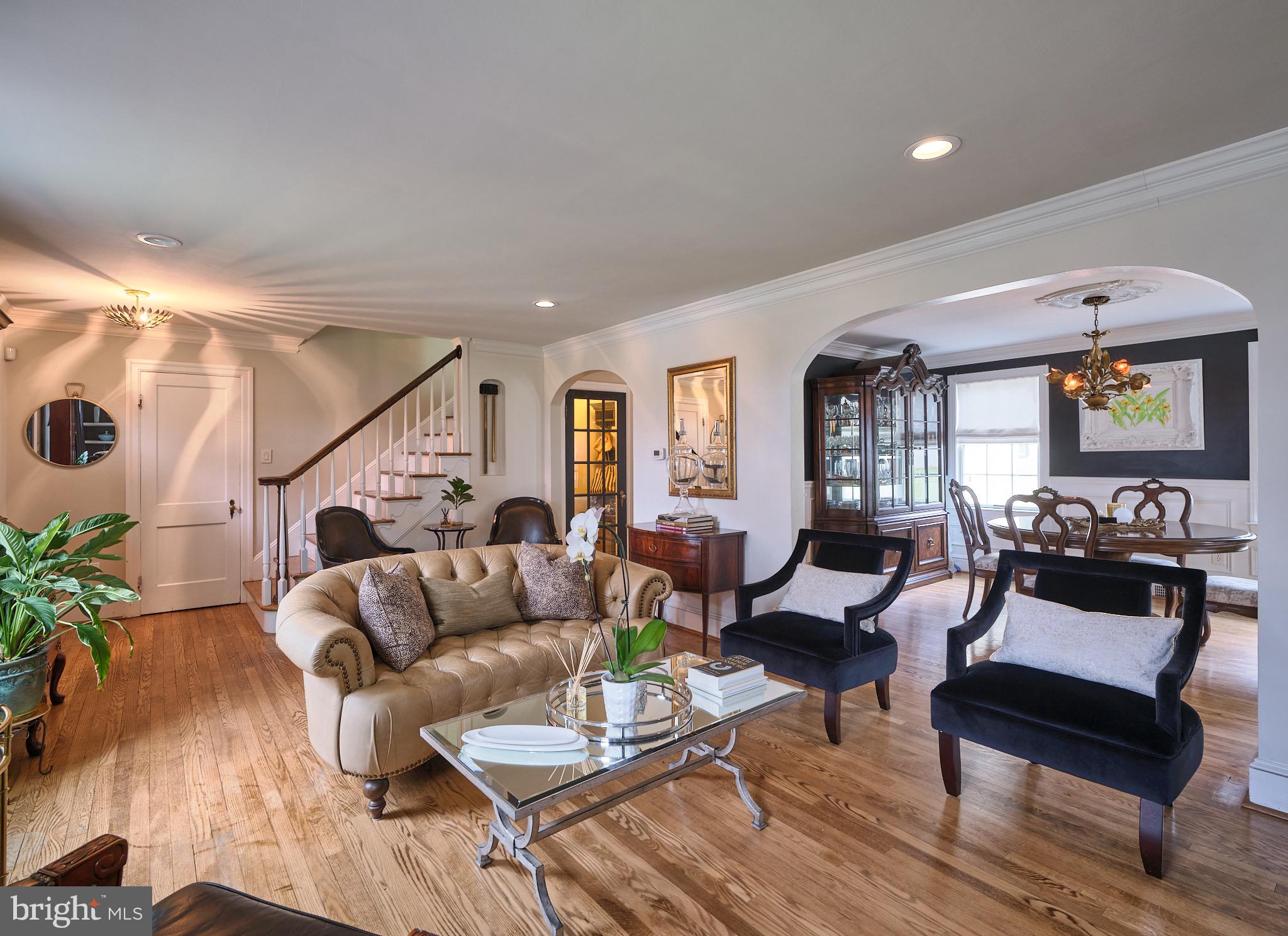 8 Green Ridge Road Yardley, PA 19067 - Photo 5 of 39 Foyer to the great room, gleaming hardwoods