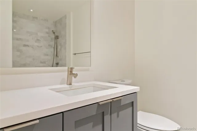 $2,000 | 1750 Wewatta Street, Unit 1124, Denver, CO 80202