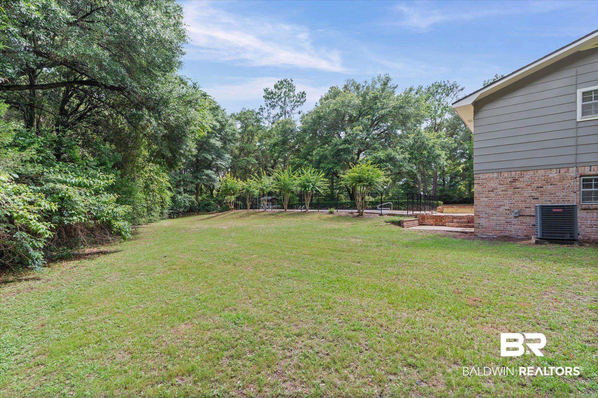 8301 Fordham Road Mobile, AL 36619 - Photo 38 of 57 Expansive lawn area featuring mature perimeter trees