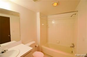 30052 West Twelve Mile Road, Unit 71 Farmington, MI 48334 - Photo 4 of 9