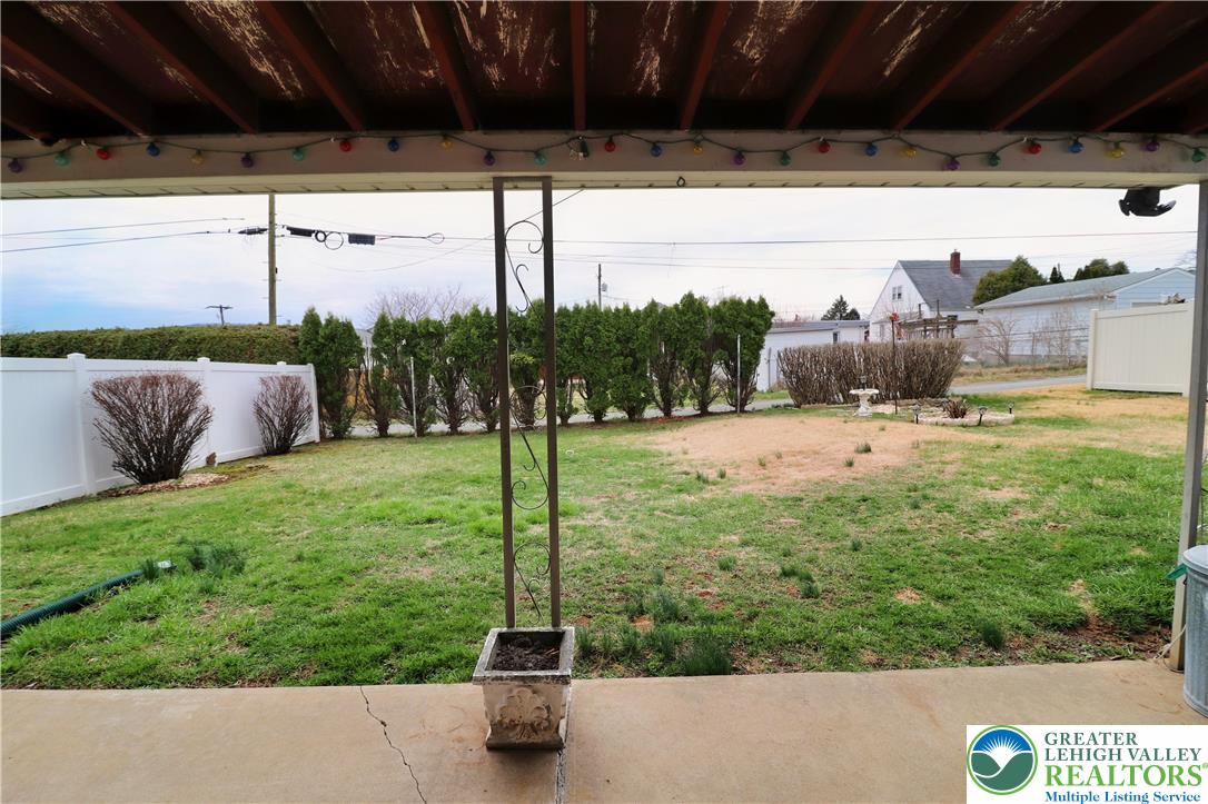 1022 Hilton Street Bethlehem, PA 18017 - Photo 32 of 35 a view of outdoor space and yard