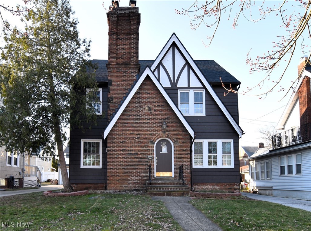 3512 Berkeley Road Cleveland Heights, OH 44118 - Photo 1 of 48