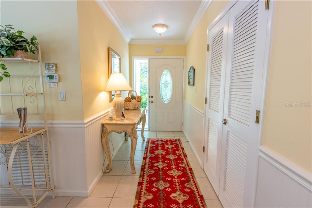 720 Jacaranda Road Anna Maria, FL 34216 - Photo 8 of 30 Gallery Image 8