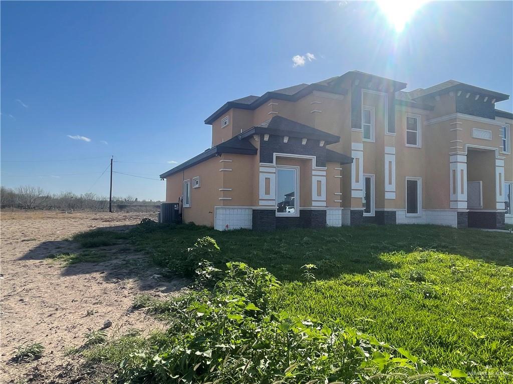 2607 Coywolf Lane Mission, TX 78574 - Photo 2 of 32