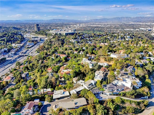 $1,000,000 | 3219 Tareco Drive, Los Angeles, CA 90068