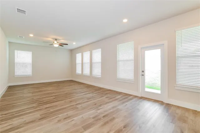 $2,480 | 317 Pine Street, Deland, FL 32724