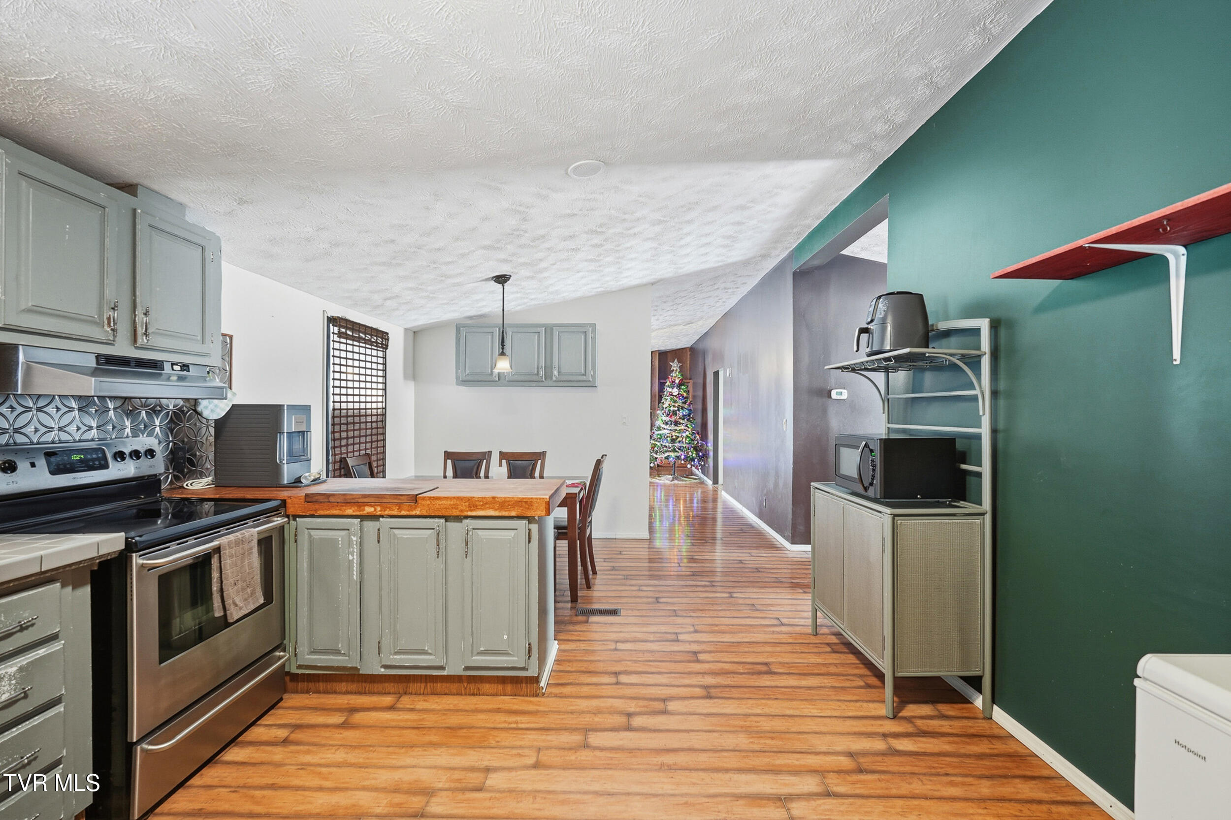 1848 Derby Road Appalachia, VA 24216 - Photo 2 of 27 Kitchen 2