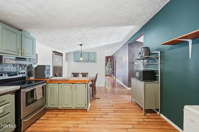 $105,000 | 1848 Derby Road, Appalachia, VA 24216