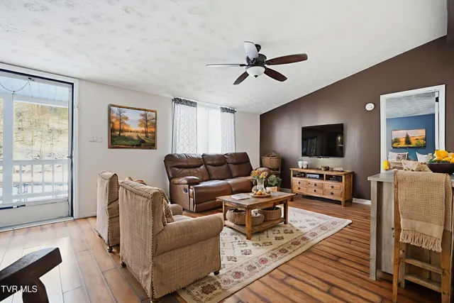 $105,000 | 1848 Derby Road, Appalachia, VA 24216