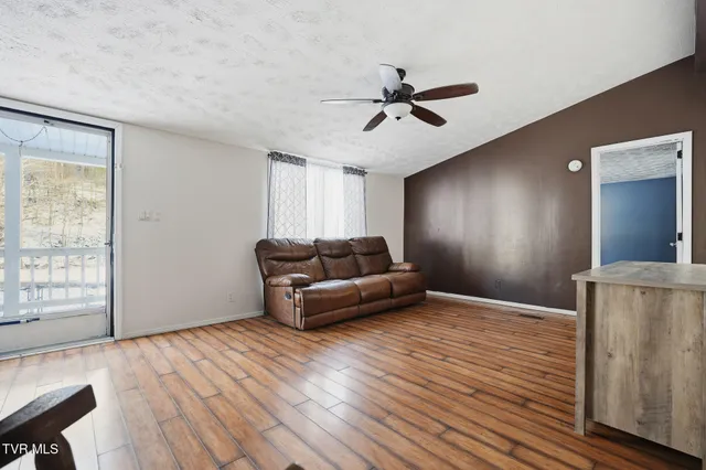 $105,000 | 1848 Derby Road, Appalachia, VA 24216