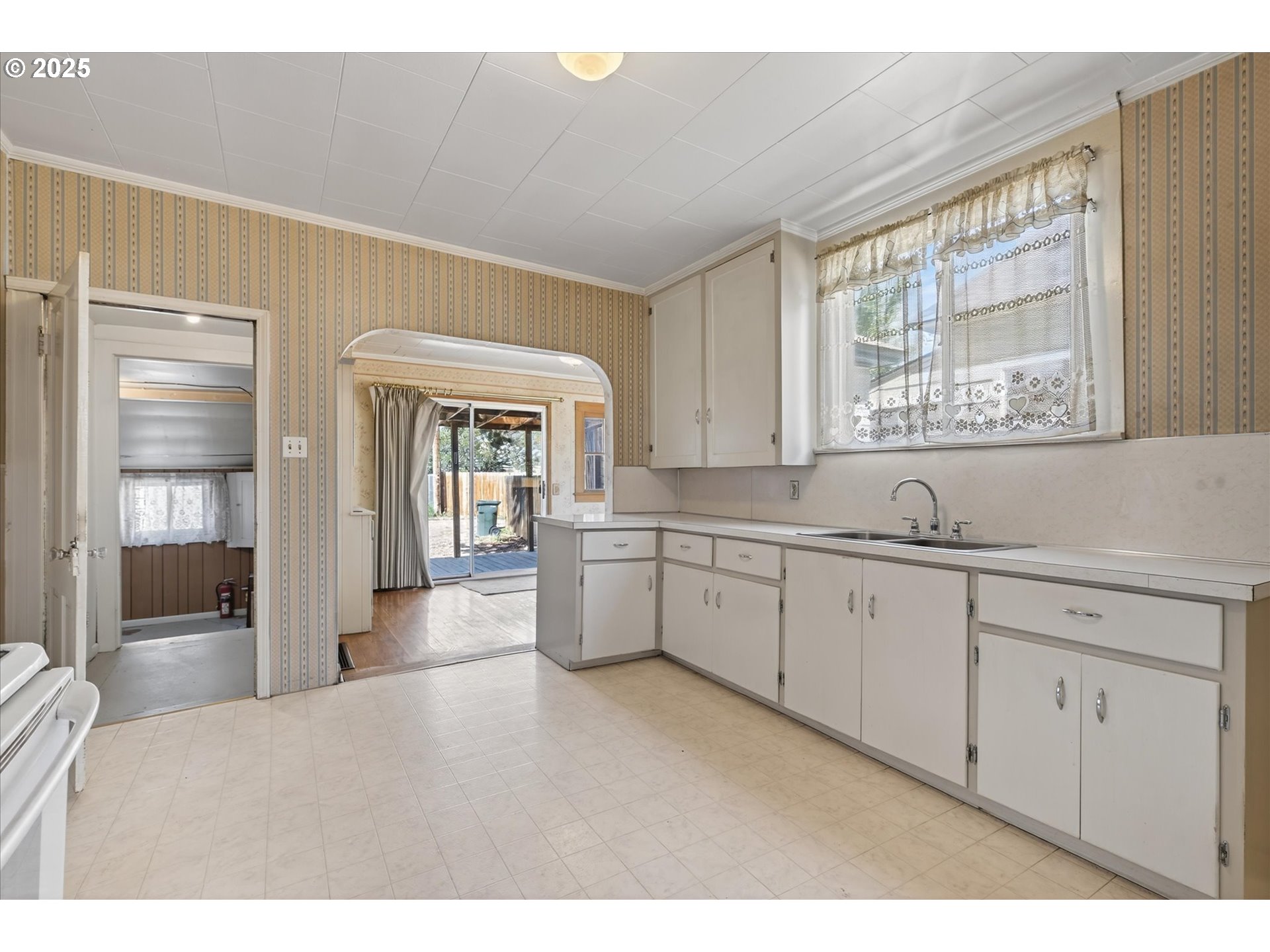 2723 2nd Street Baker City, OR 97814 - Photo 9 of 26