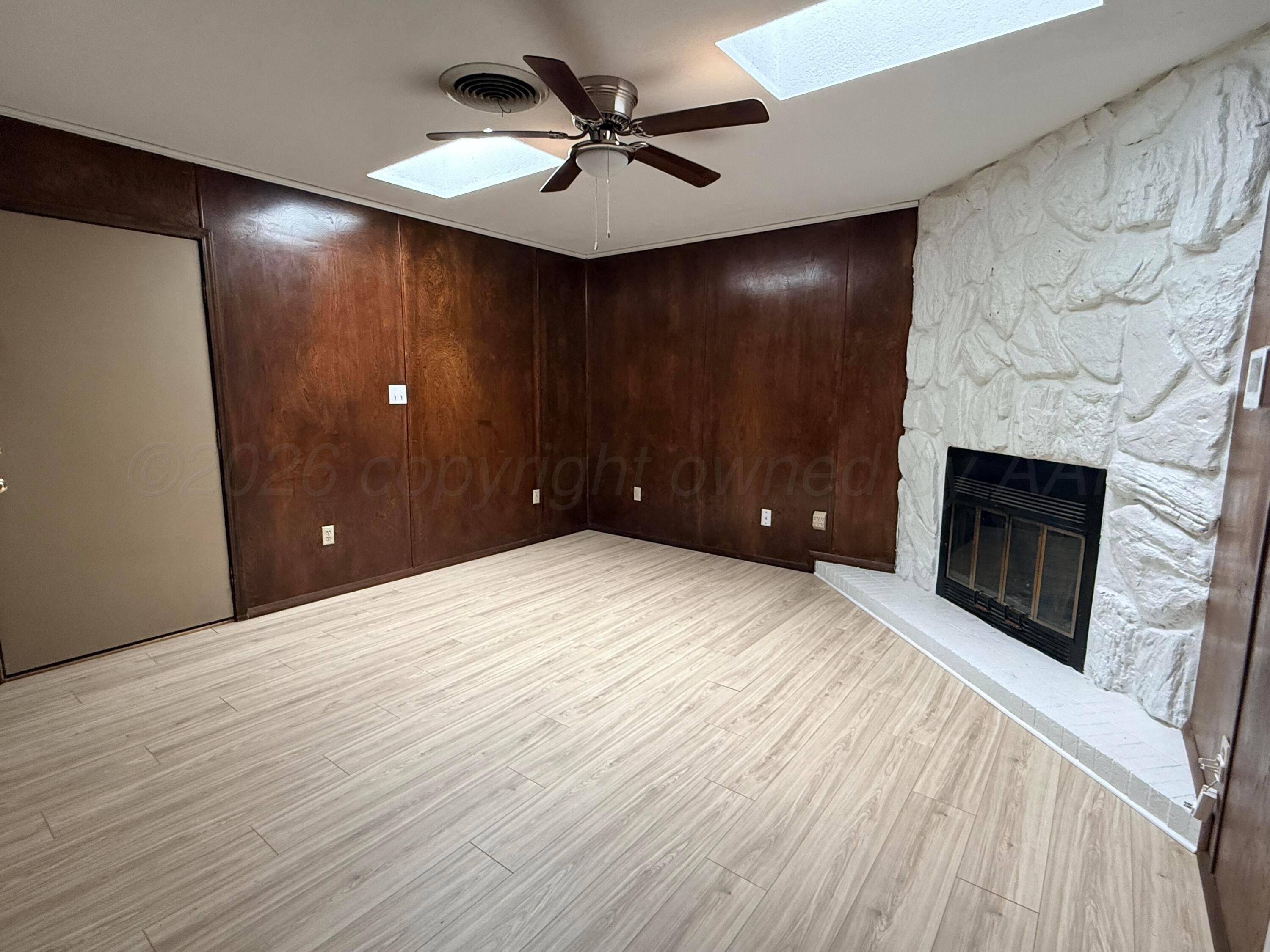 2016 South Milam Street Amarillo, TX 79109 - Photo 9 of 30 den