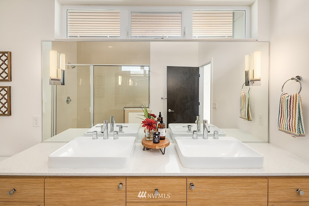 4252 Southwest Myrtle Street Seattle, WA 98136 - Photo 23 of 39 Gallery Image 23