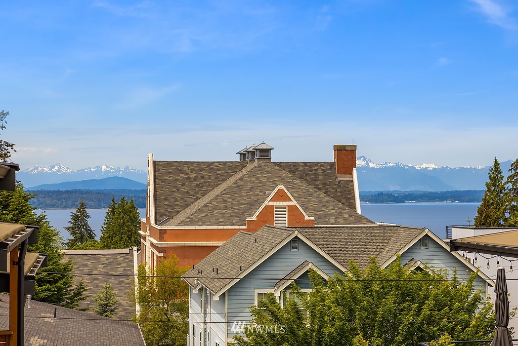 4252 Southwest Myrtle Street Seattle, WA 98136 - Photo 27 of 39 Gallery Image 27