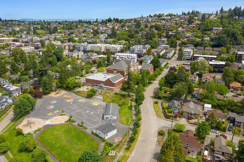 4252 Southwest Myrtle Street Seattle, WA 98136 - Photo 31 of 39 Gallery Image 31