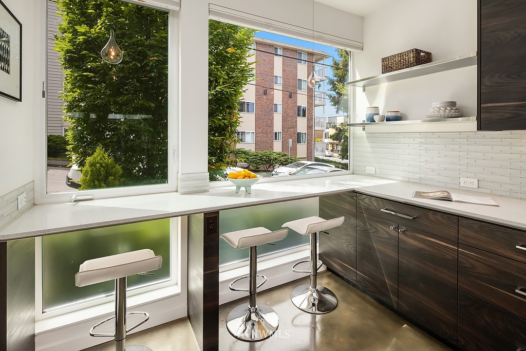 4252 Southwest Myrtle Street Seattle, WA 98136 - Photo 10 of 39 Gallery Image 10