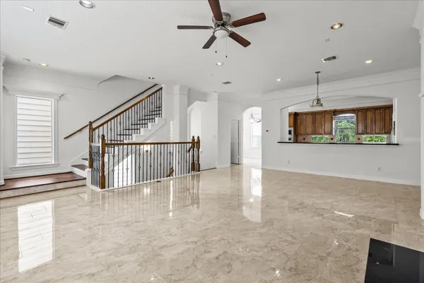 $3,200 | 6118 Tyne Street, Houston, TX 77007