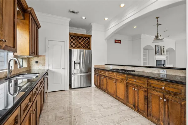 $3,200 | 6118 Tyne Street, Houston, TX 77007