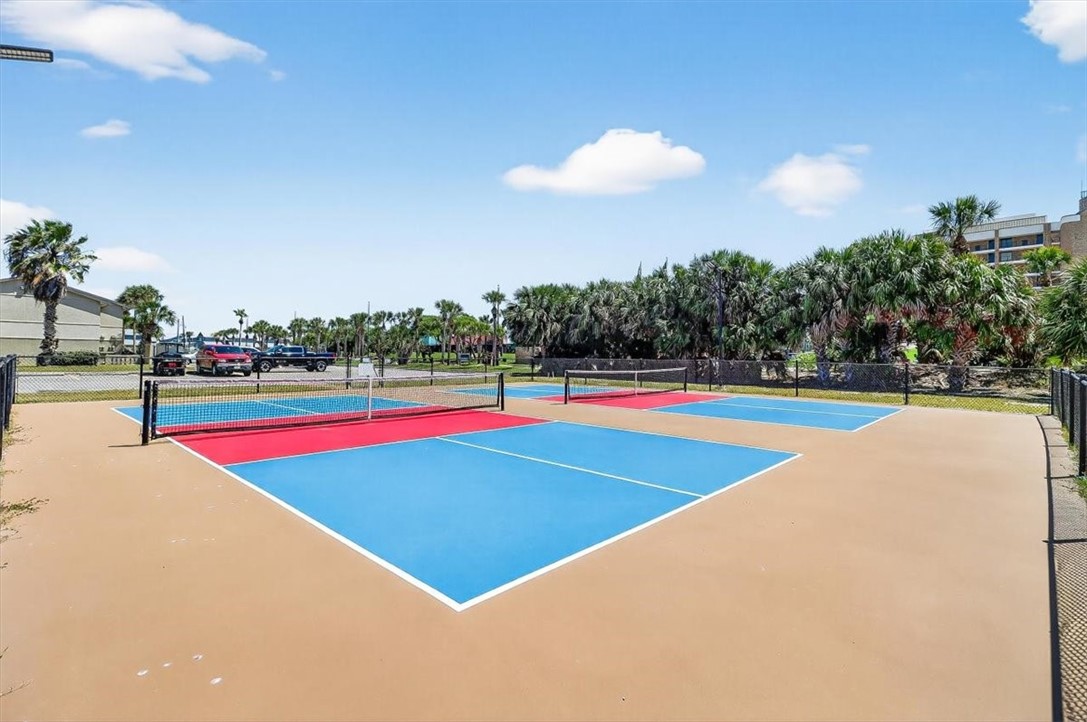 622 Beach Access Road, Unit 216 Port Aransas, TX 78373 - Photo 25 of 32 a view of outdoor space